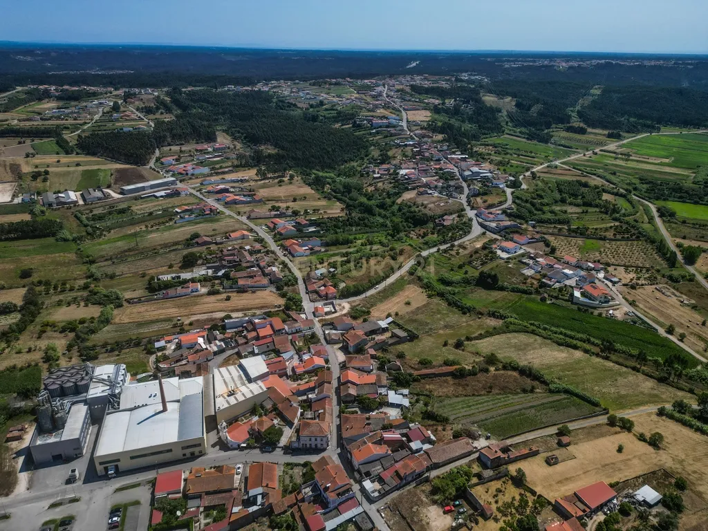 Moradia T3 com Terraço e Jardim no Alqueidão - Figueira da Foz - Image 54