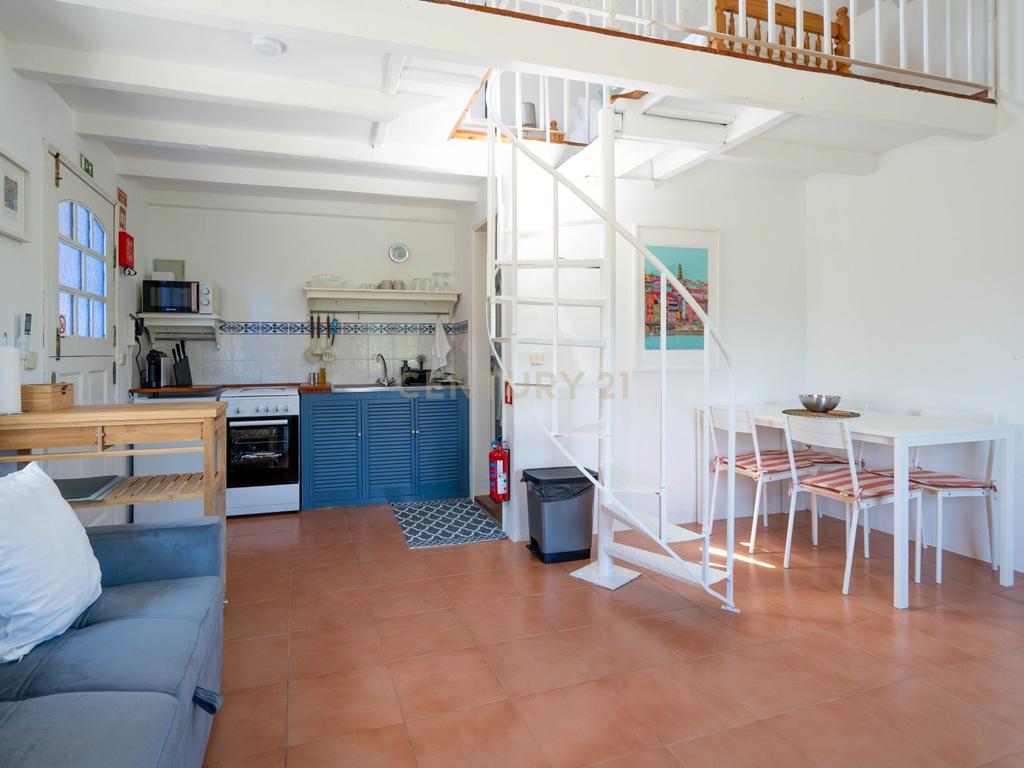 Moradia T7 tradicional em bom estado com varanda coberta, pátio, piscina, terraço coberta, vistas boas e jardim numa localização sossegada perto do centro de Arganil e o rio Alva - Image 82