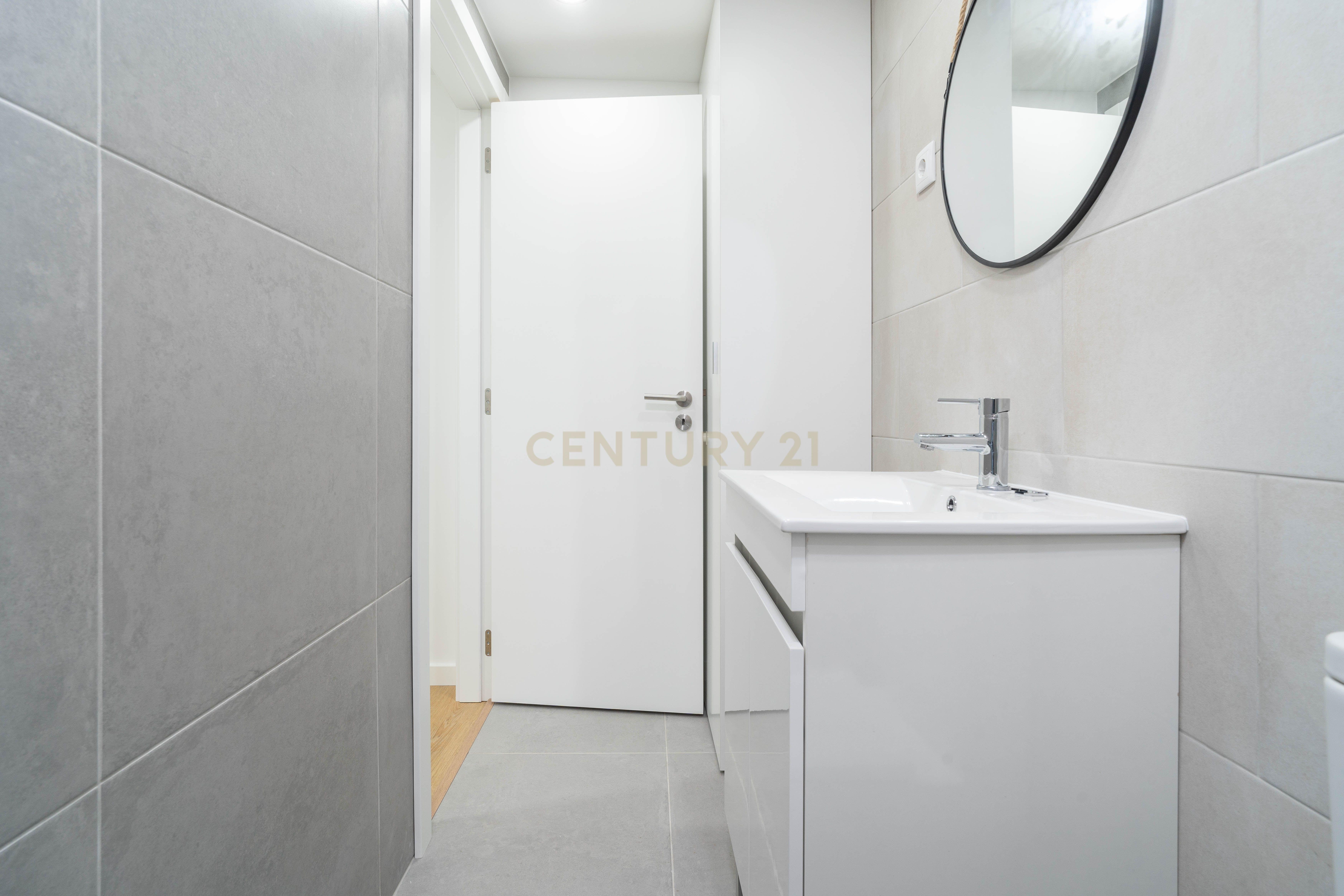 Fotografia 3 de Apartamento transformado em Dois estúdios junto à Praça da República