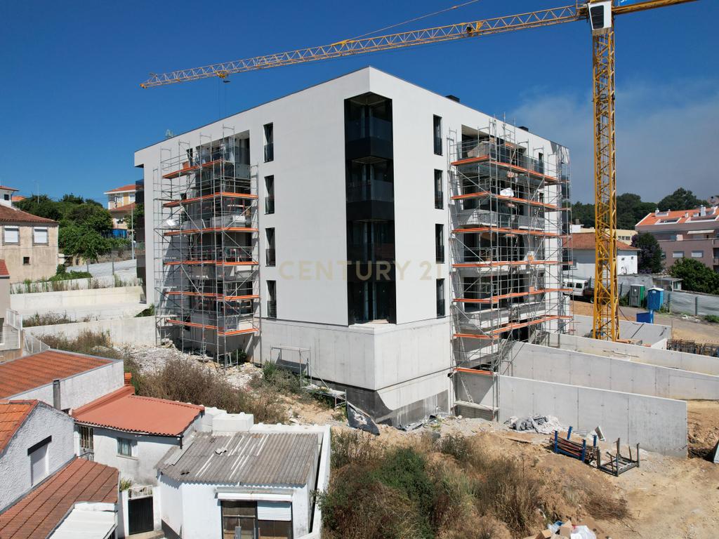 Apartamento T2   - A 700m Metro -Hospital S.Silva - Linha Amarela Metro - Image 3