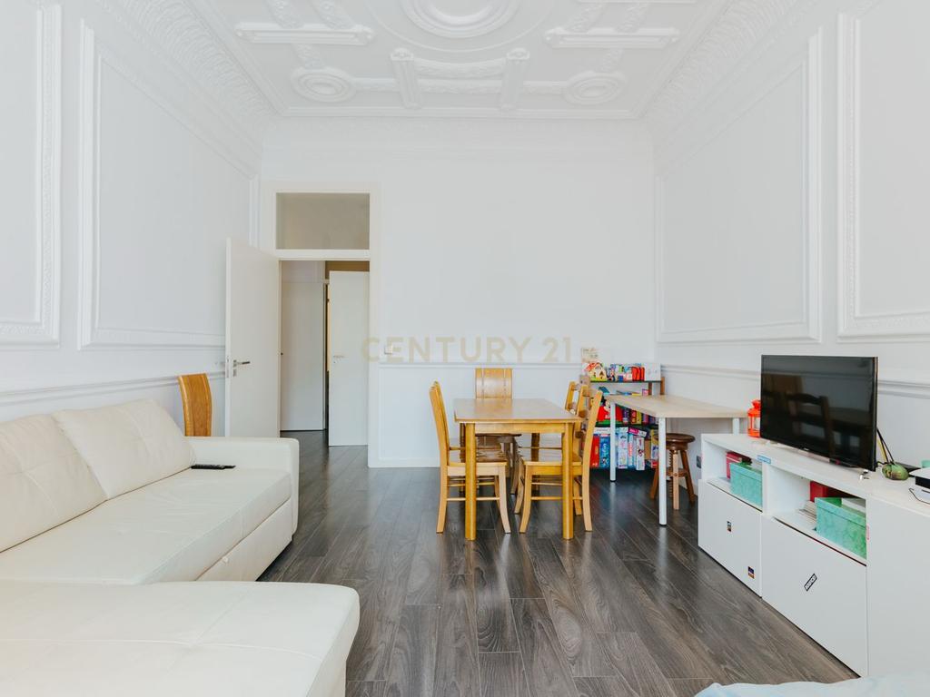 Apartamento Renovado em Avenidas Novas, Lisboa - Image 13