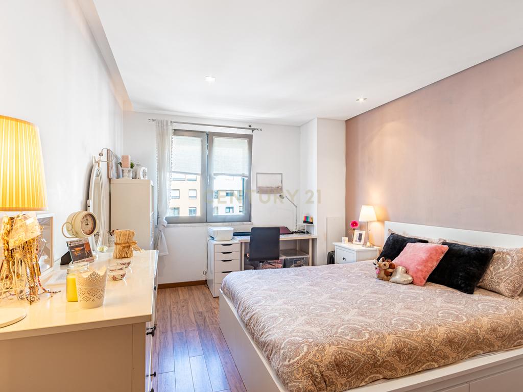 Apartamento T4 na prestigiada Urbanização Quinta do Infantado, Loures com Vista Panorâmica sobre as Lezírias - Image 19