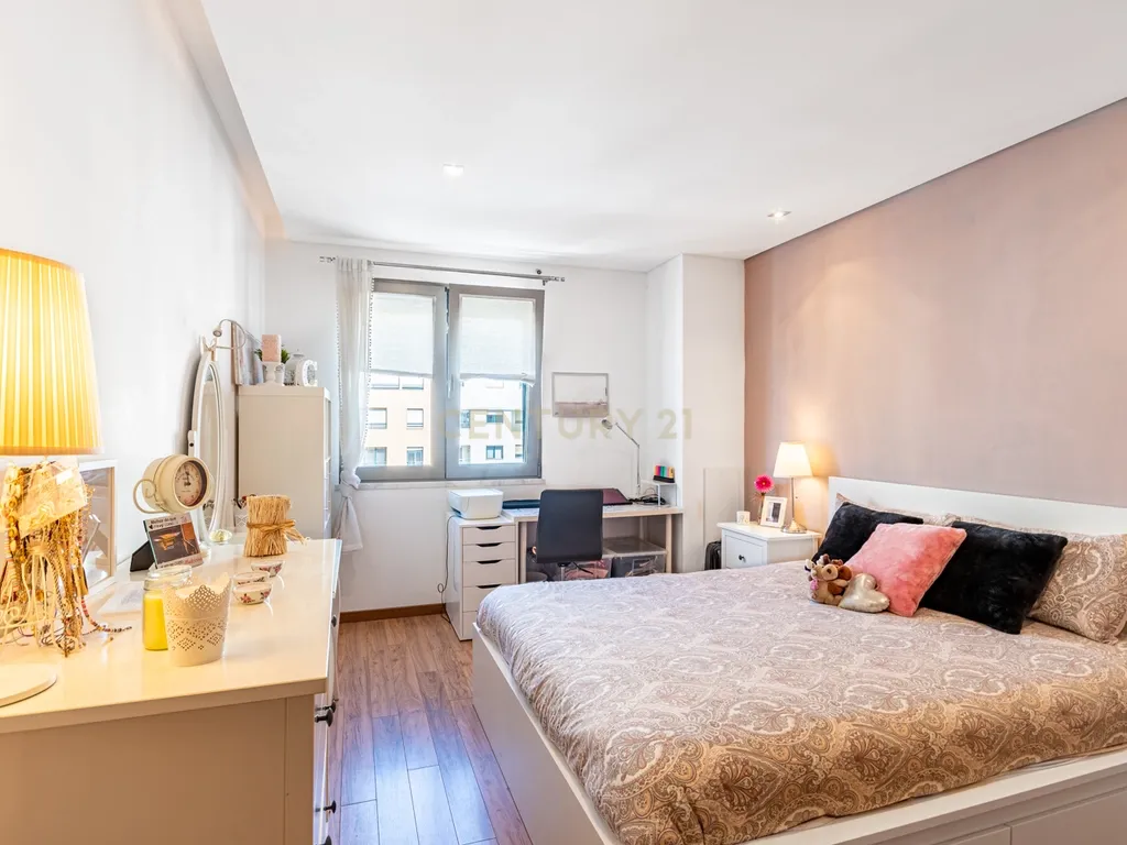 Apartamento T4 na prestigiada Urbanização Quinta do Infantado, Loures com Vista Panorâmica sobre as Lezírias - Image 19