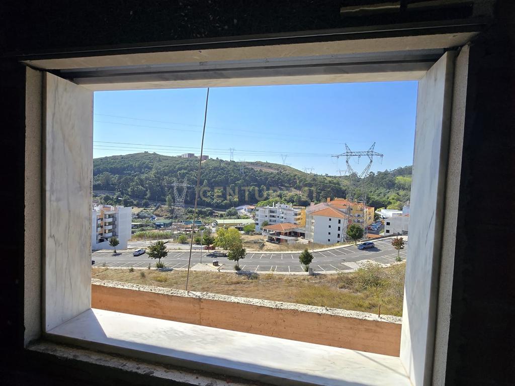 Apartamento T2 com varandas + 2 lugares de estacionamento - Conclusão: Abril 2026 - Image 6