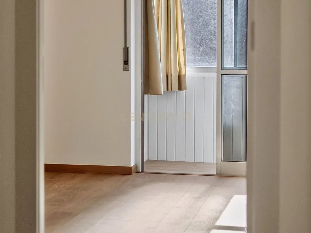 T1 Renovado em Campo de Ourique, Lisboa - Image 36
