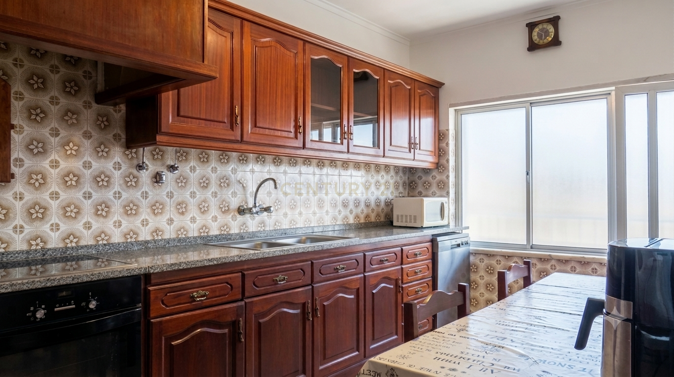 Fotografia 10 de Apartamento de 5 quartos, com terraço e boa localização - Alverca do Ribatejo - ideal para famílias e investidores