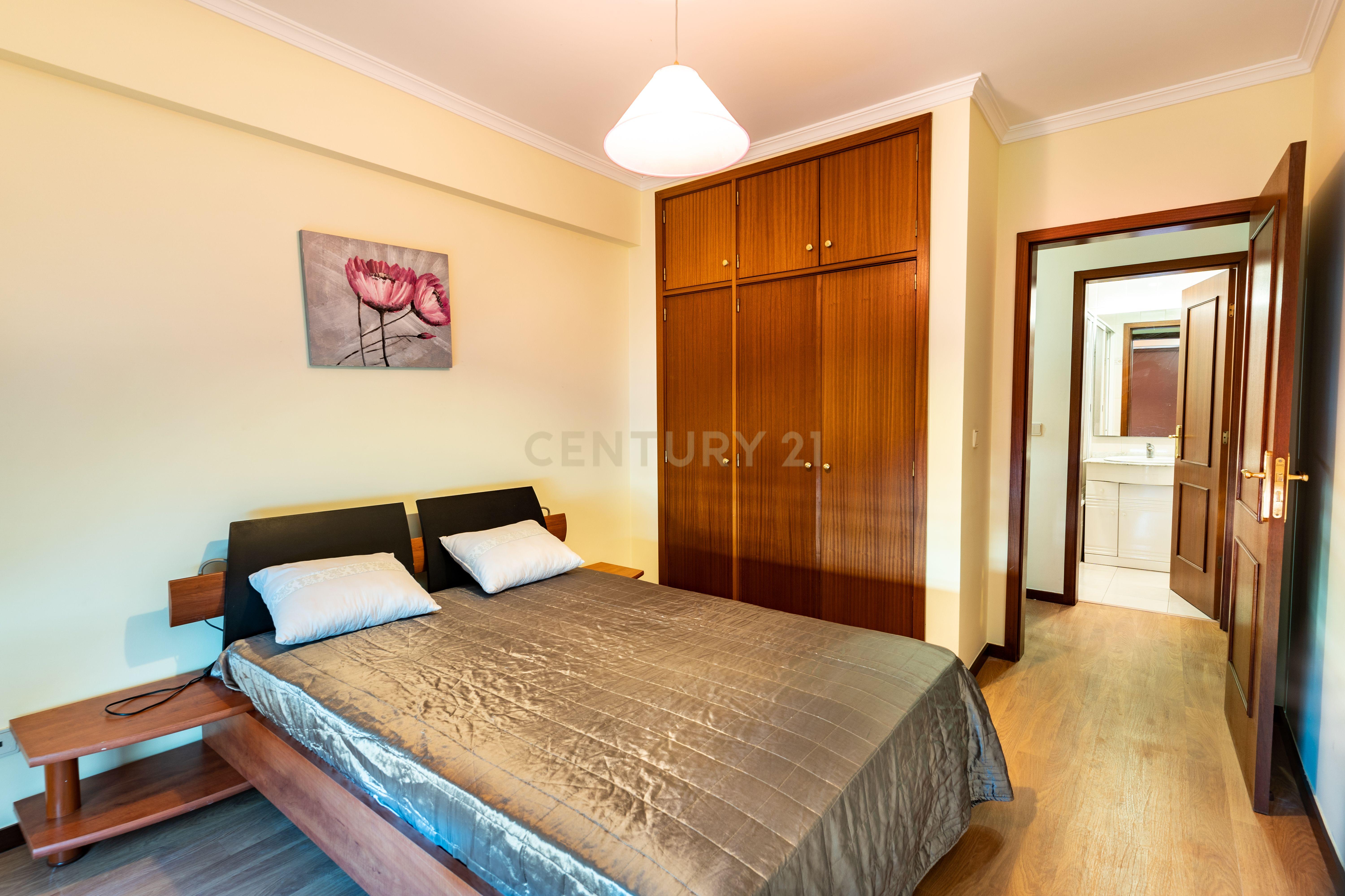 Fotografia 8 de Apartamento T2 no Caniço de Baixo — Vista Mar, Conforto e Qualidade de Vida