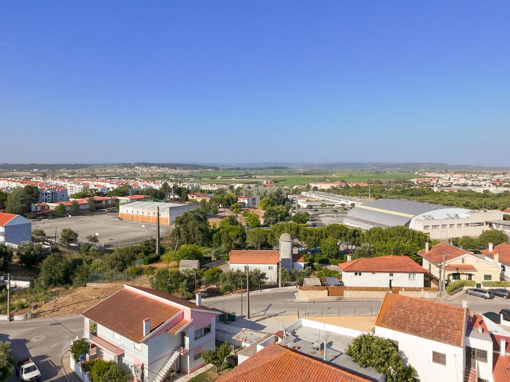 Apartamento T3 Remodelado na Horta dos Vimes - Viva com Conforto e Qualidade em Alenquer. - Image 51