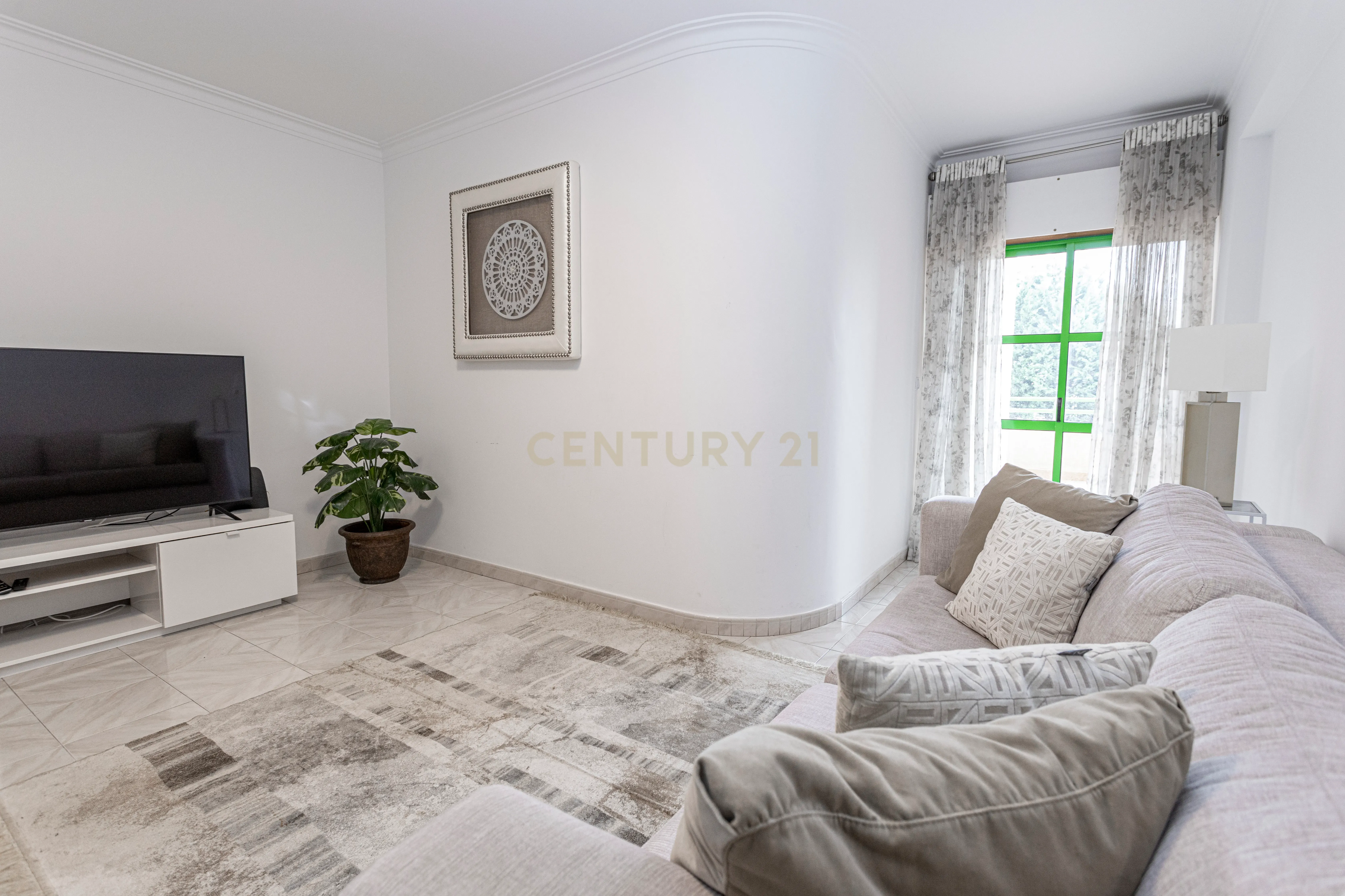 Apartamento T2+1 – Como Novo – Rinchoa, Rio de Mouro - Image 3