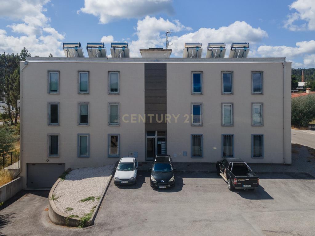 Apartamento T3 Moderno | 142 m² | Com Garagem | Construção de 2022 | Arganil - Image 10