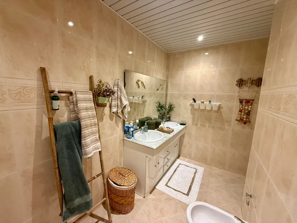 Apartamento T3 R/Chão em Nossa Senhora de Fátima, Entroncamento - Image 10