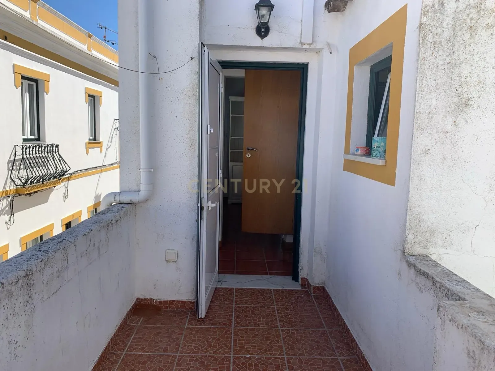 Fotografia 11 de MORADIA T2 COM TERRAÇO EM ÉVORA