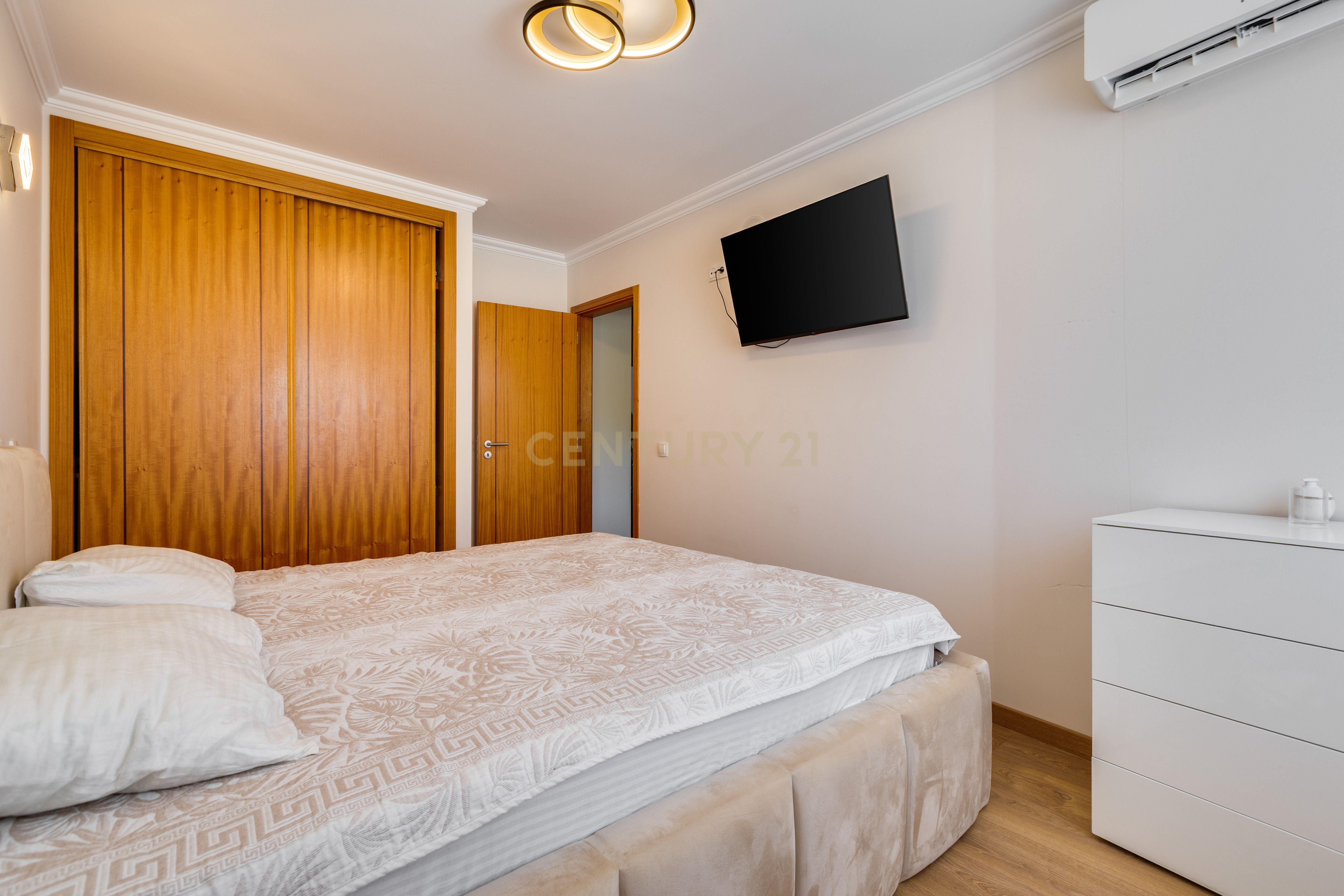 Fotografia 12 de APARTAMENTO T1 COM CAVE  | MONTENEGRO 77,72m2