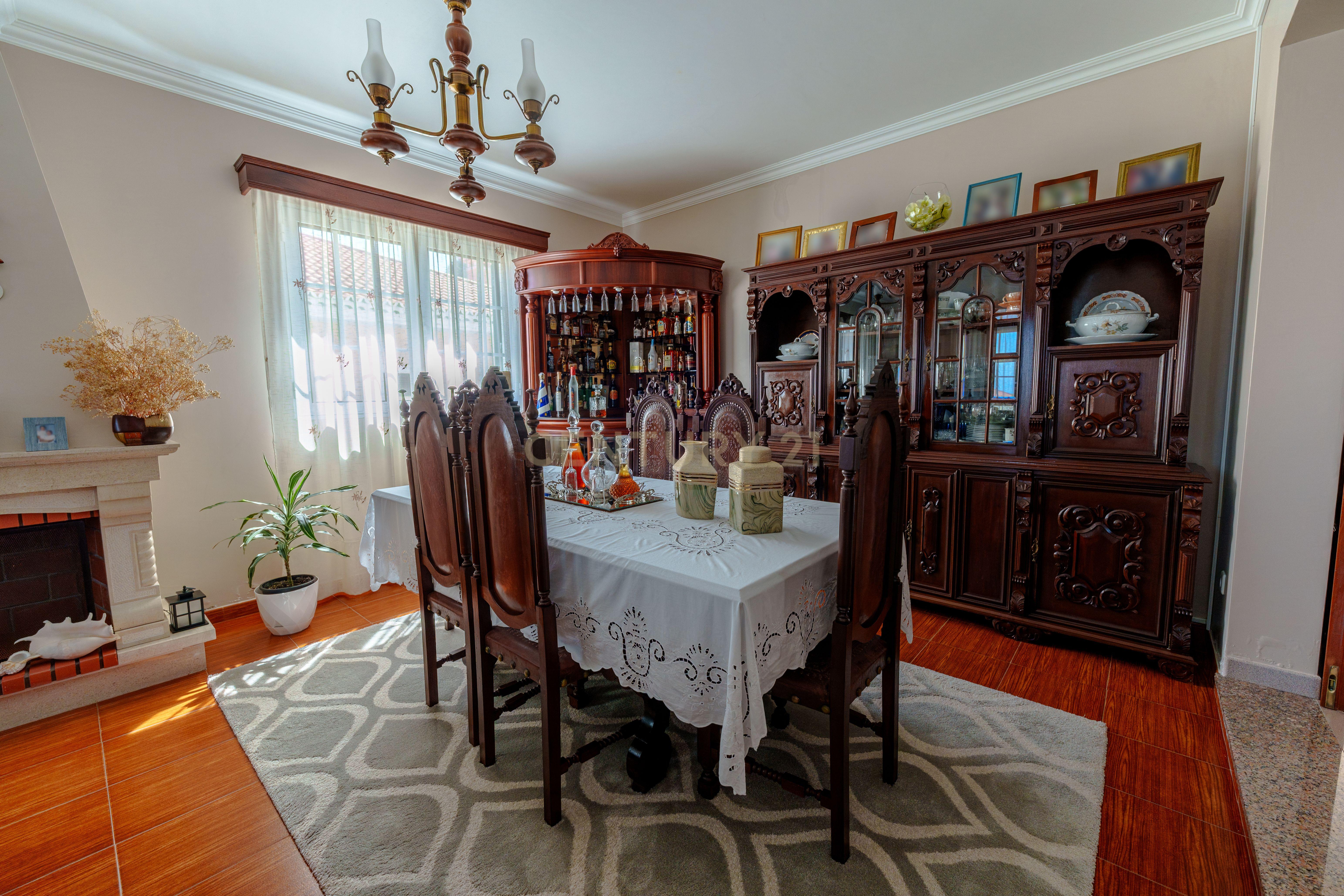 Fotografia 6 de Moradia T4 com 2.971 m² de Terreno e Vista Panorâmica