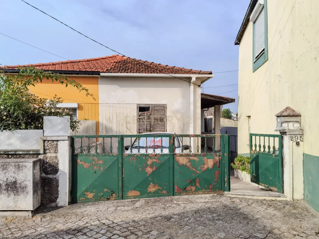 Moradia T2, térrea - Oliveira de Douro, Vila Nova de Gaia - Image 19