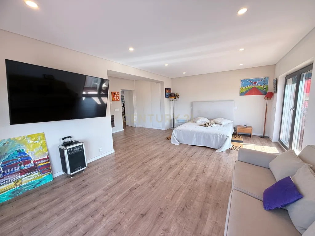 Apartamento T3 Remodelado com Vista Mar – Mindelo, Vila do Conde - Image 24