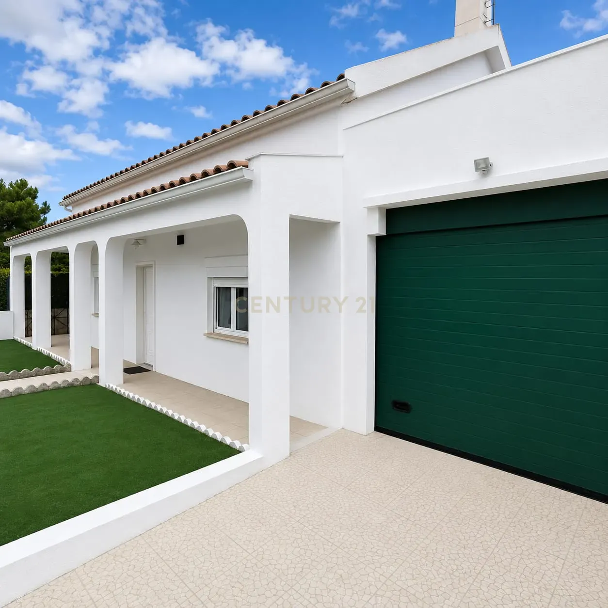 Fotografia 4 de ✨ Moradia Isolada T2+1 com Excelente Espaço Exterior e Potencial de Ampliação em Fernão Ferro