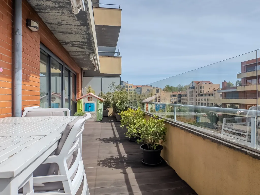 Apartamento T3 com Terraço, Varanda, Garagem | Último andar em Paranhos, Porto - Image 34
