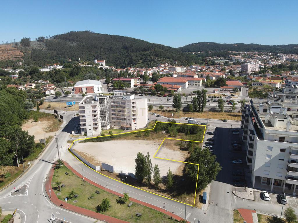 NOVO APARTAMENTO T4  EM MIRANDA DO CORVO  EM EMPREENDIMENTO A INICIAR CONSTRUÇÂO - Image 14