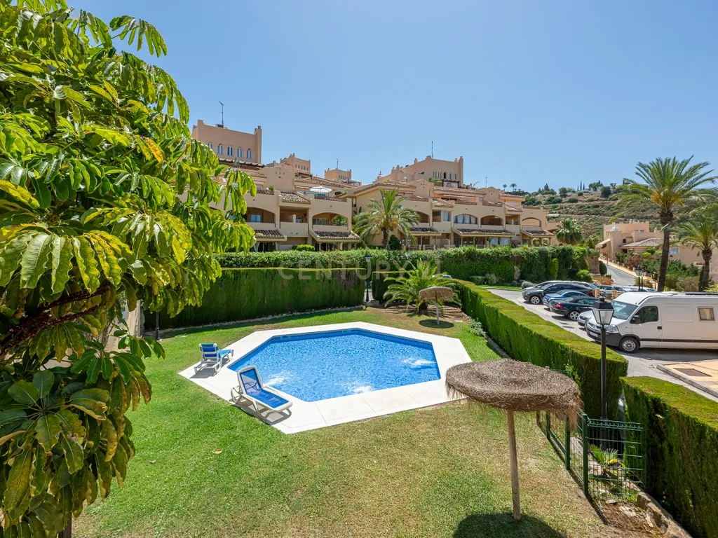 Apartamento com 2 quartos e jardim para alugar na aldeia de Santa María, Elviria - Image 30
