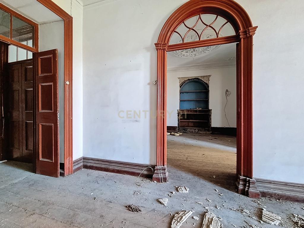 Duas Casas Antigas na Cidade da Ribeira Grande, Ilha de São Miguel - Oportunidade Única! - Image 14