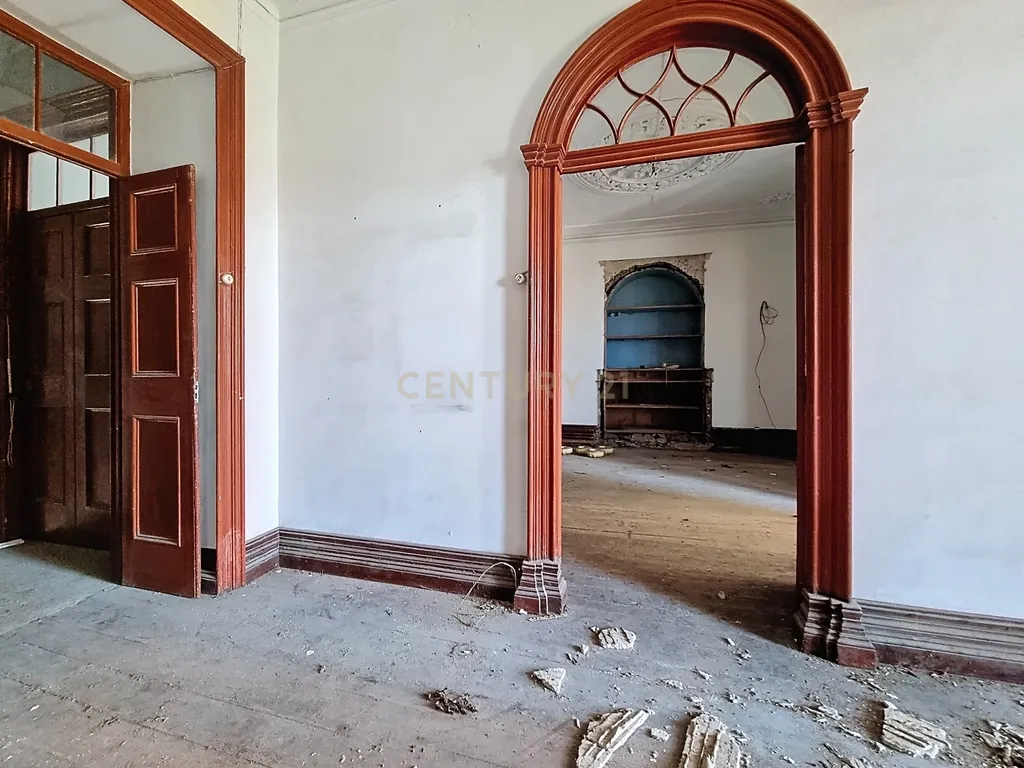 Duas Casas Antigas na Cidade da Ribeira Grande, Ilha de São Miguel - Oportunidade Única! - Image 14