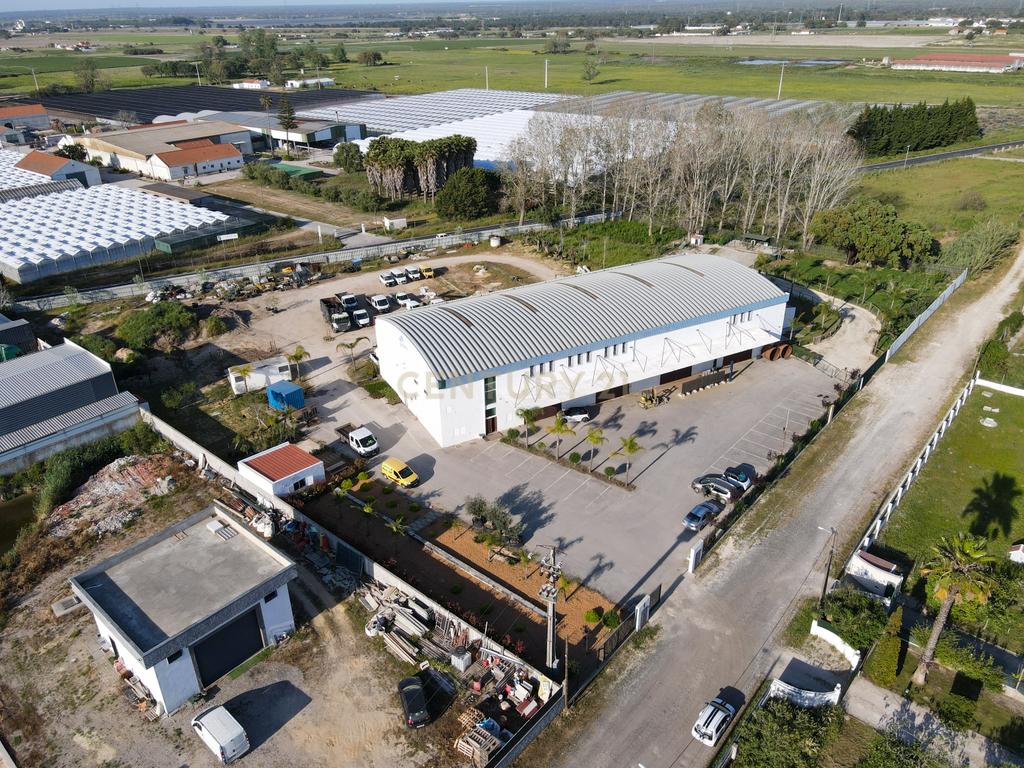 Moradia/Armazém em lote de 10280m2 em Alcochete - Image 80