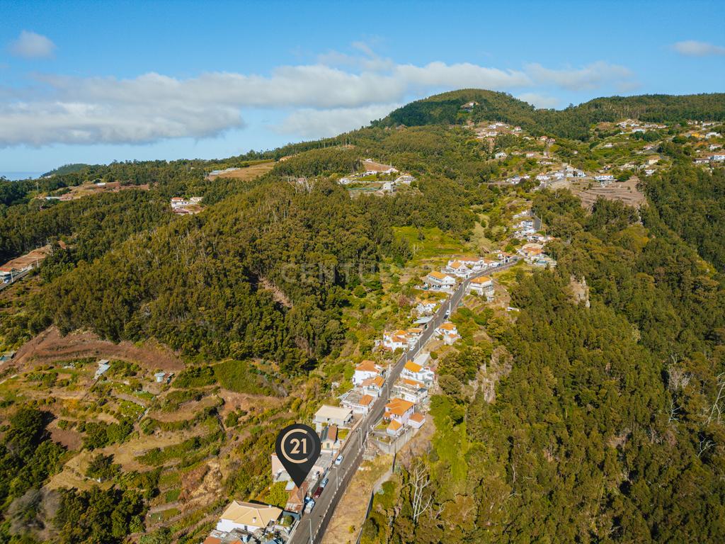 Moradia Tradicional Madeirense com Terreno de 1300 m² em Gaula - Image 16