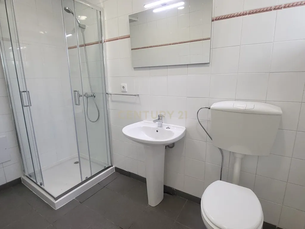 Arrendamento de apartamento T2 renovado com suite - Cova do Ouro - Coimbra - Image 14