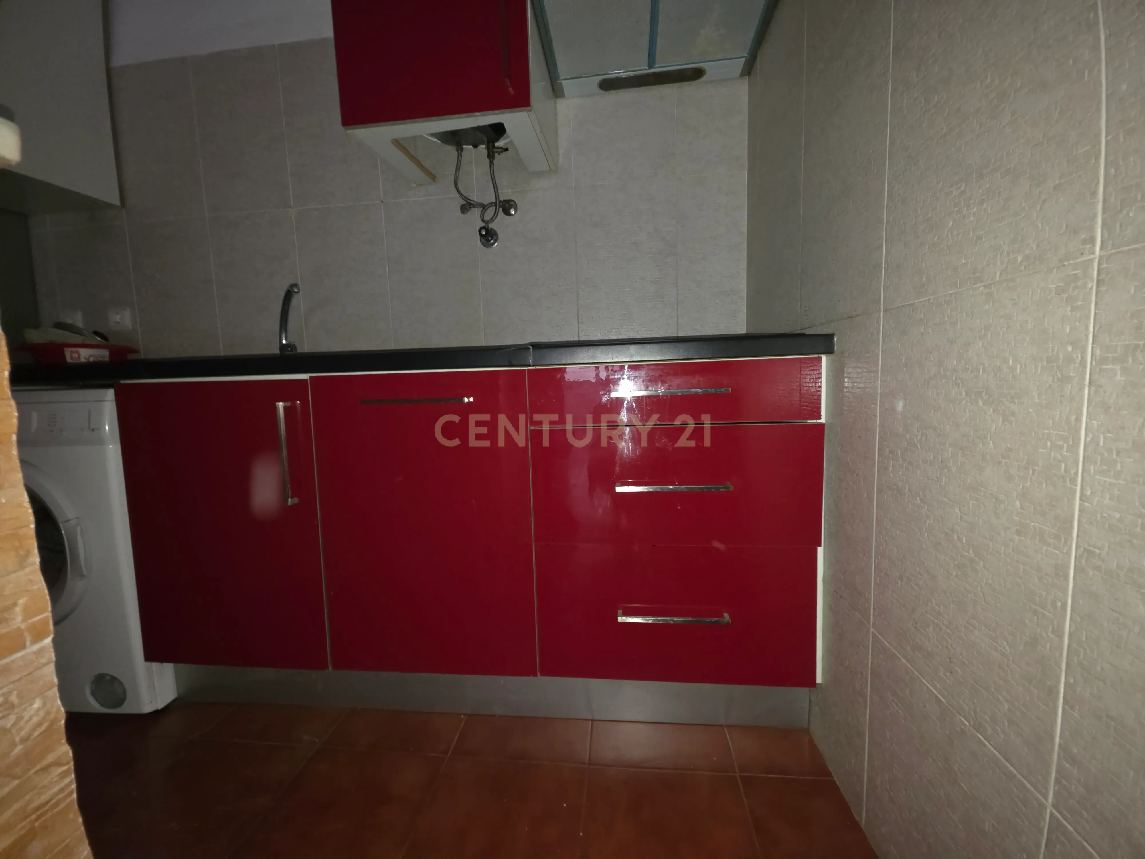 Fotografia 5 de Apartamento 2 Assoalhadas no Centro de Almada ao pé do Metro!