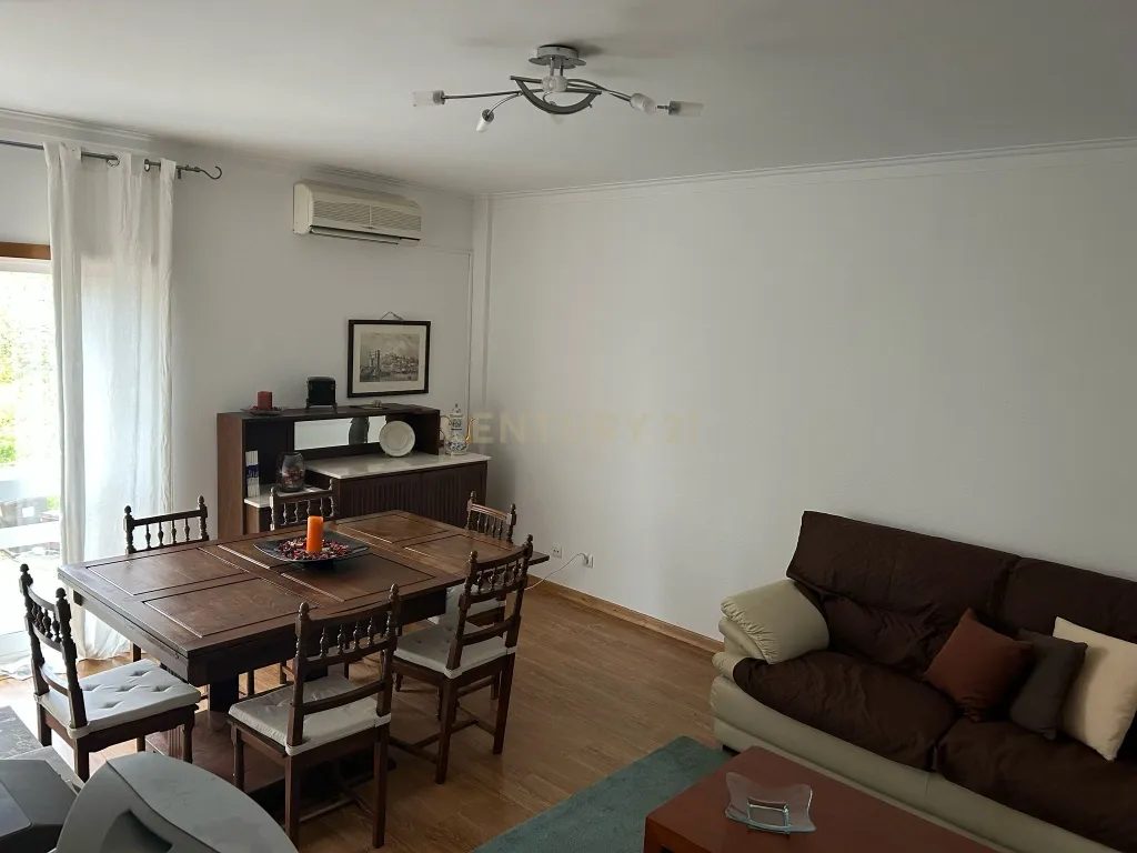 Excelente apartamento T2 para arrendamento - Image 3