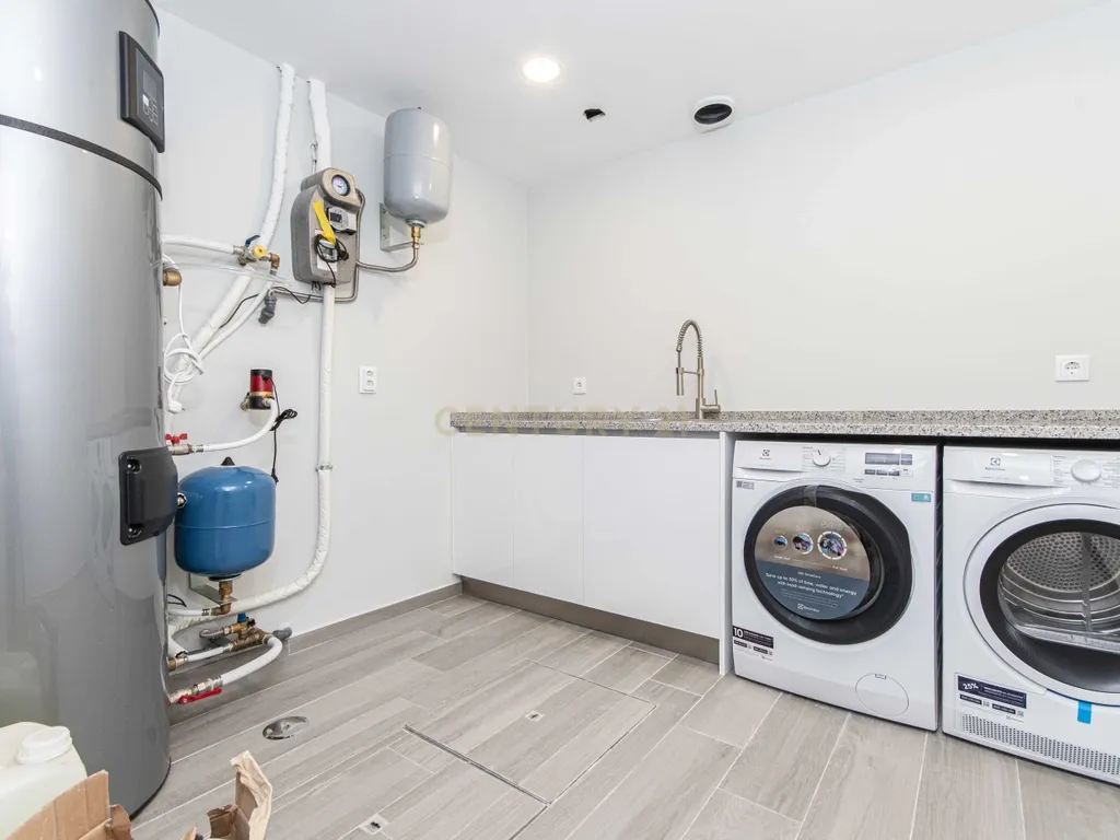 Moradia T4 Premium independente com Piscina (Nova Construção) / Barcarena - Image 39