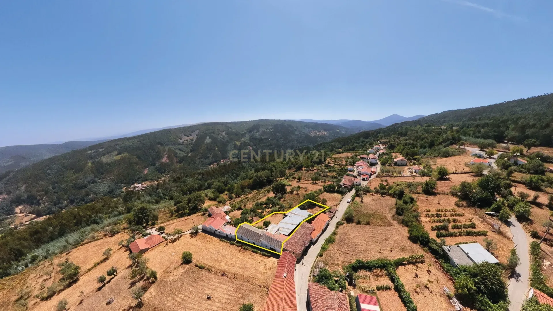Fotografia 3 de Casa para Recuperação em Vila Nova do Ceira, Góis