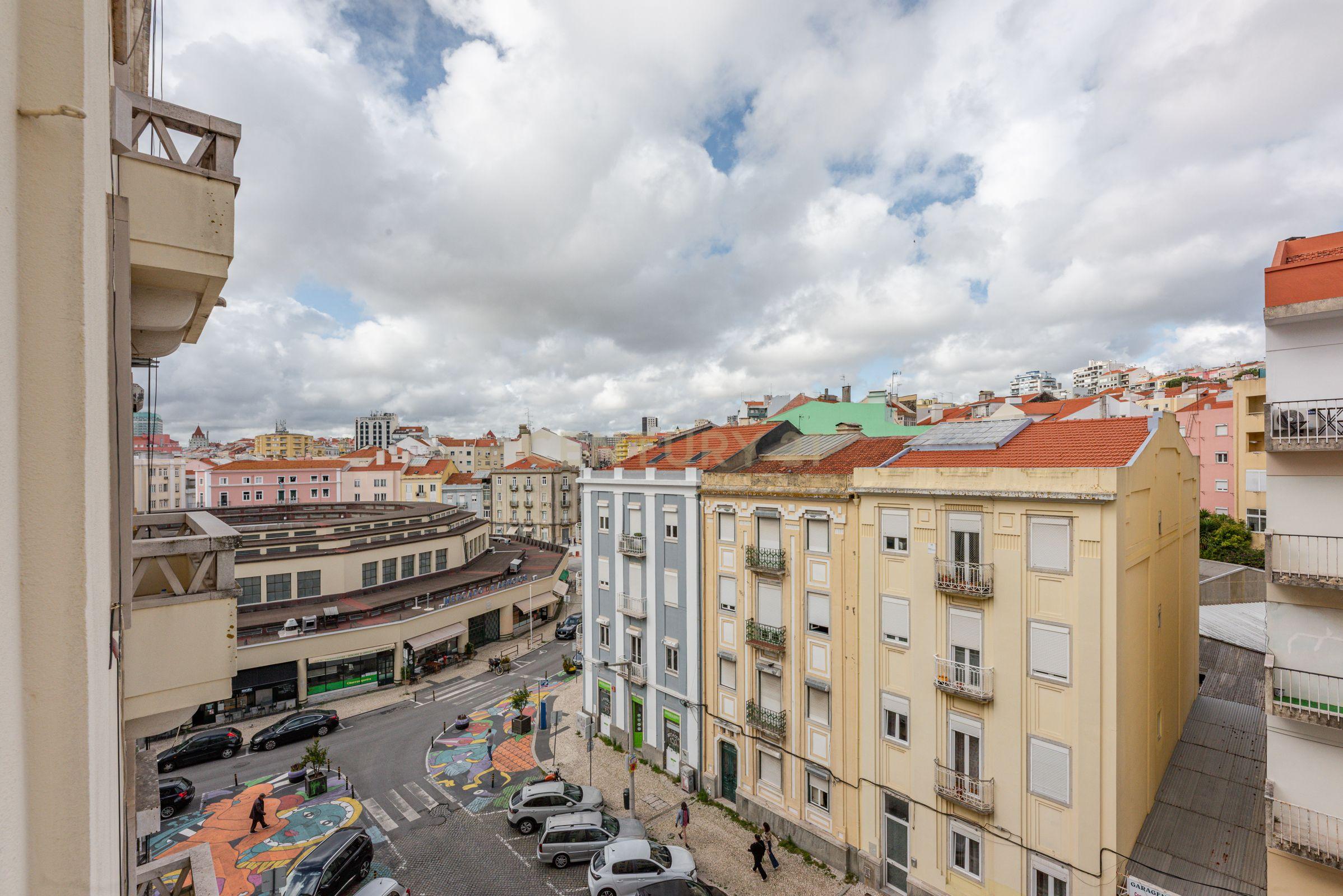 Apartamento T2+1 totalmente renovado – Modernidade, conforto e localização privilegiada - Image 35