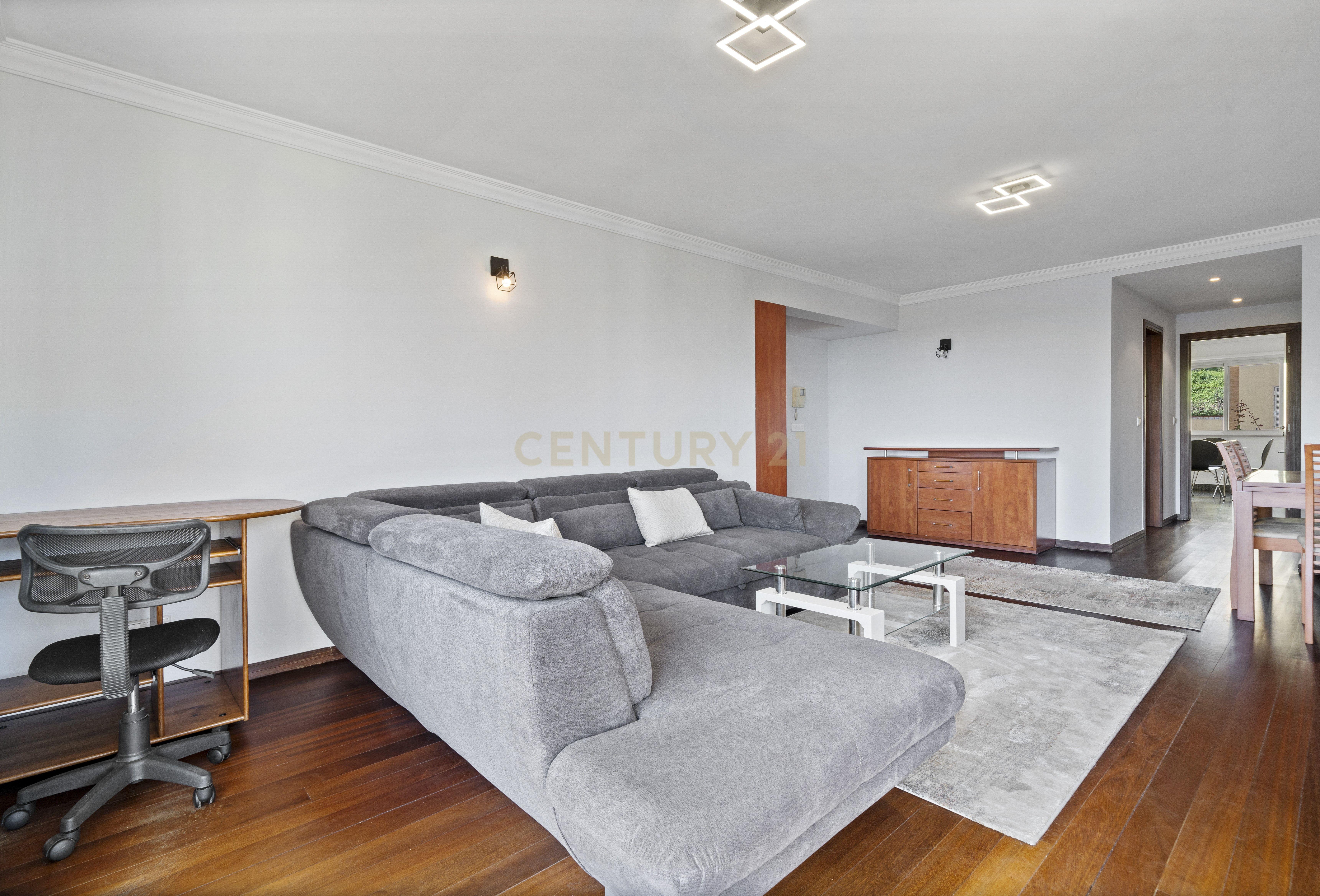 Apartamento T2 à Venda, com Jardim e Vista Mar - Pilar, Funchal - Image 8