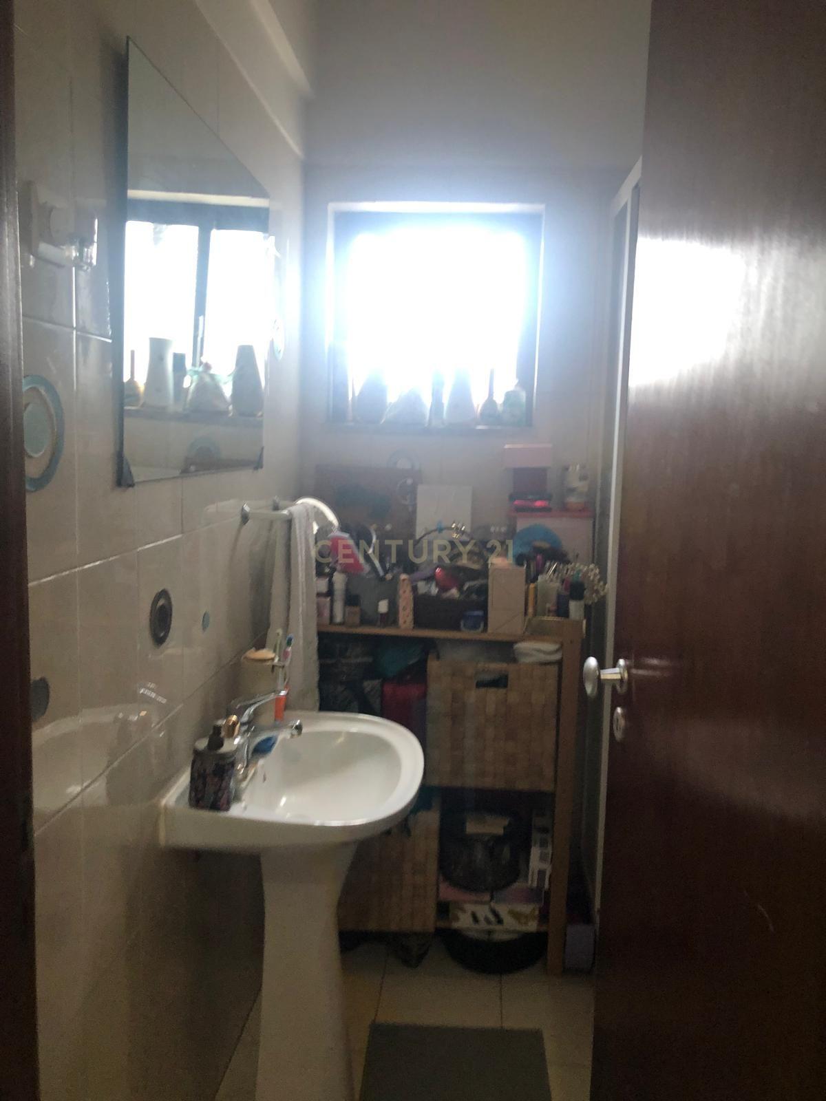 Apartamento T3 no Bairro Afonso Costa - Centro de Setúbal - Image 8