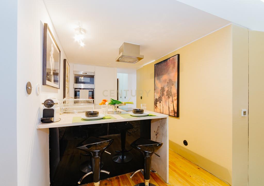 Apartamento T1 cheio Charme na Infante Santo – Conforto e Modernidade - Image 7