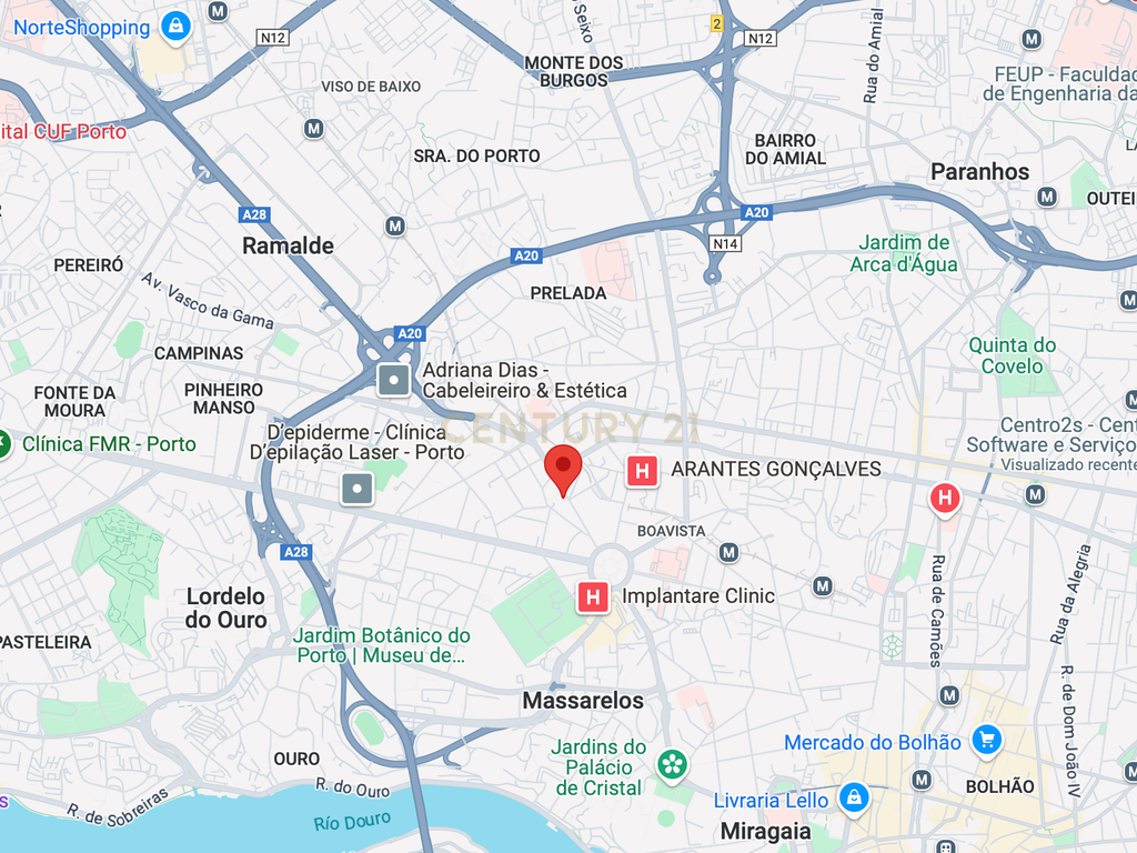 Apartamento T1 com Jardim Privativo no centro do Porto – Rua 5 de Outubro - Image 14