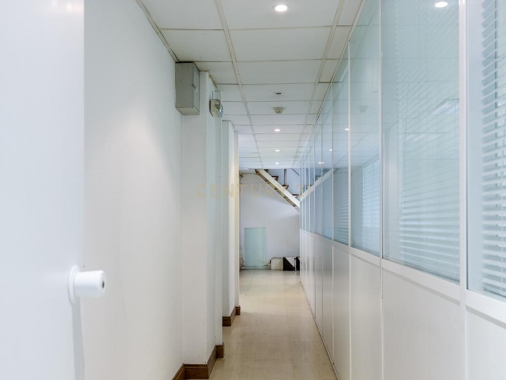 Loja para investimento em Odivelas - Image 15