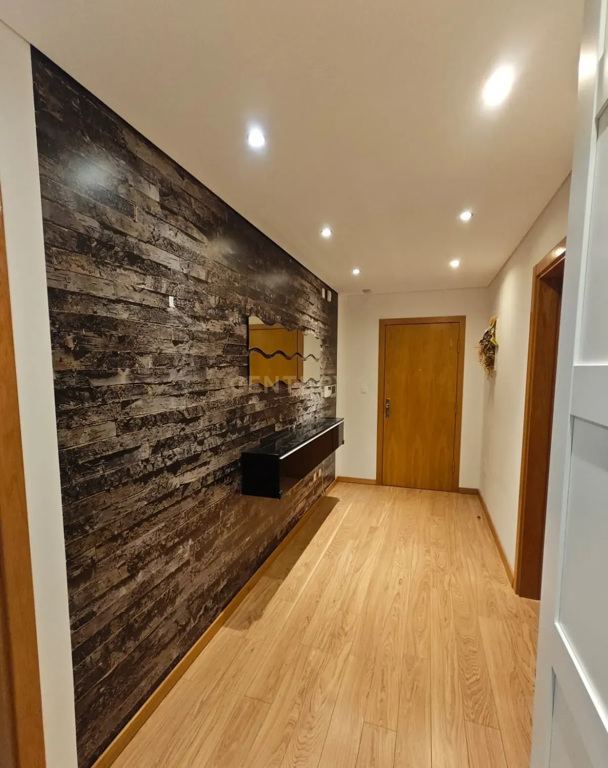 Apartamento de 3 assoalhadas, Box fechada e arrecadação, Póvoa de Santa Iria - Image 10