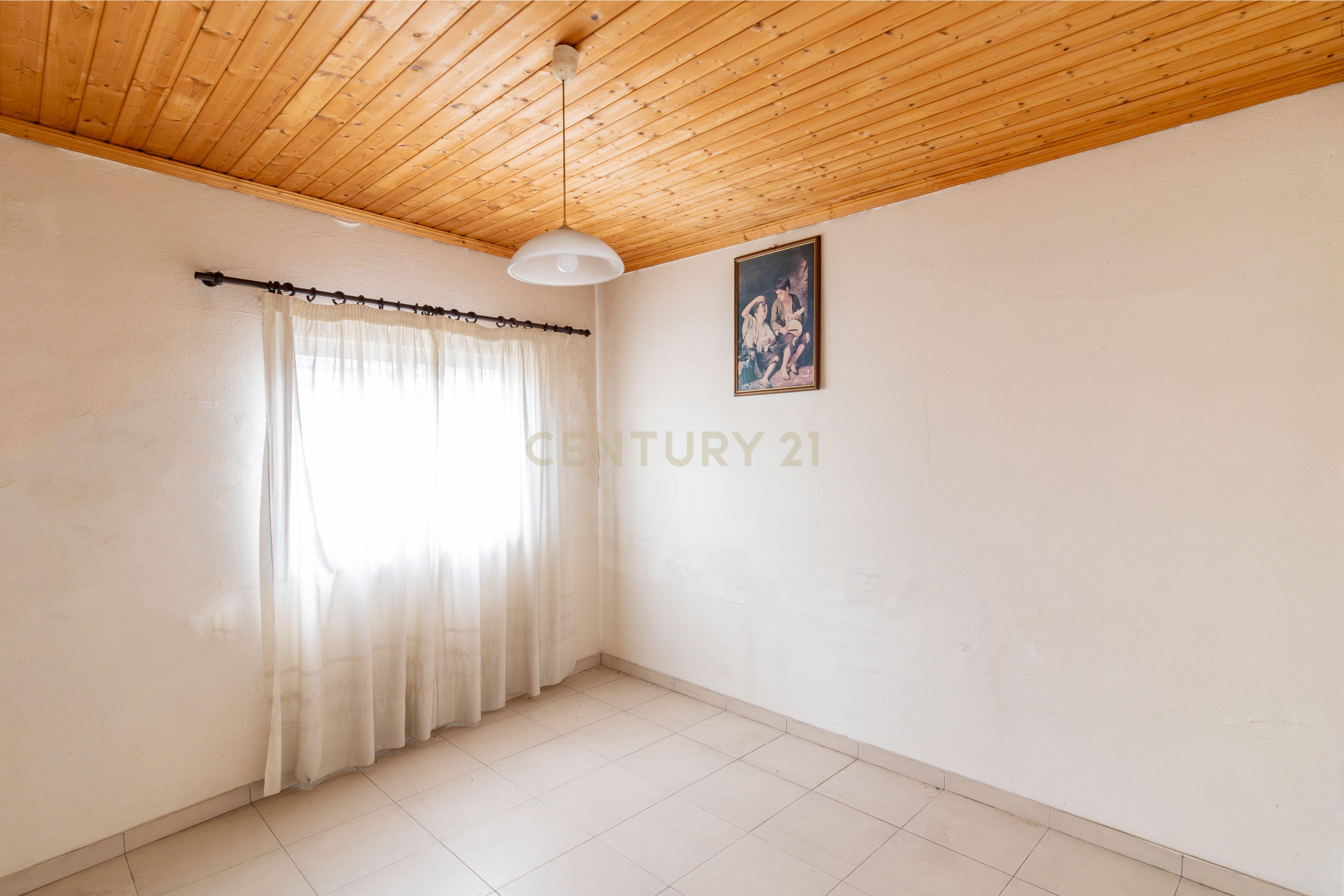 Moradia T3 na Maceira, Leiria - Image 4