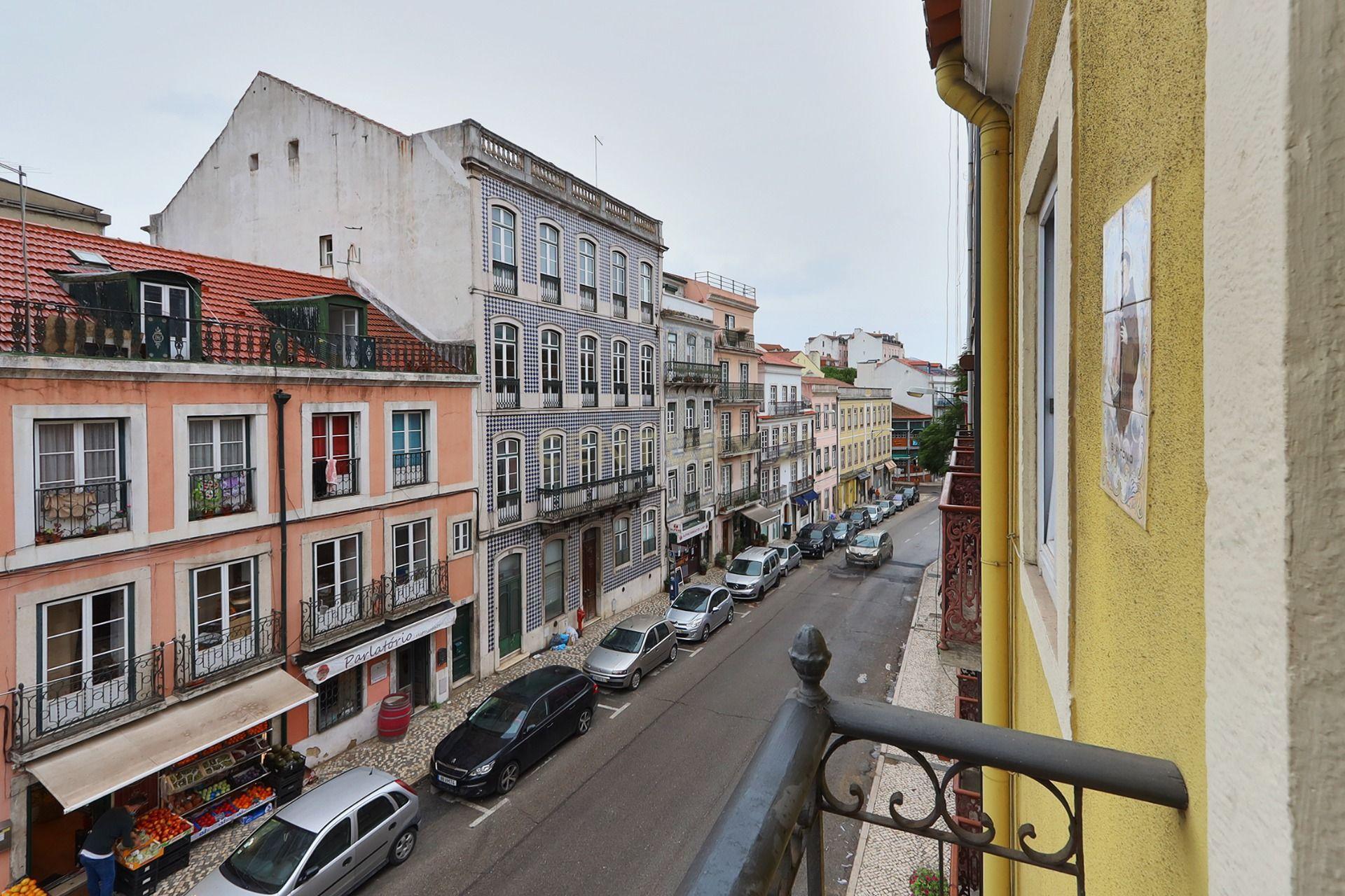 T1+1 Duplex na Rua de São Bento - Image 17