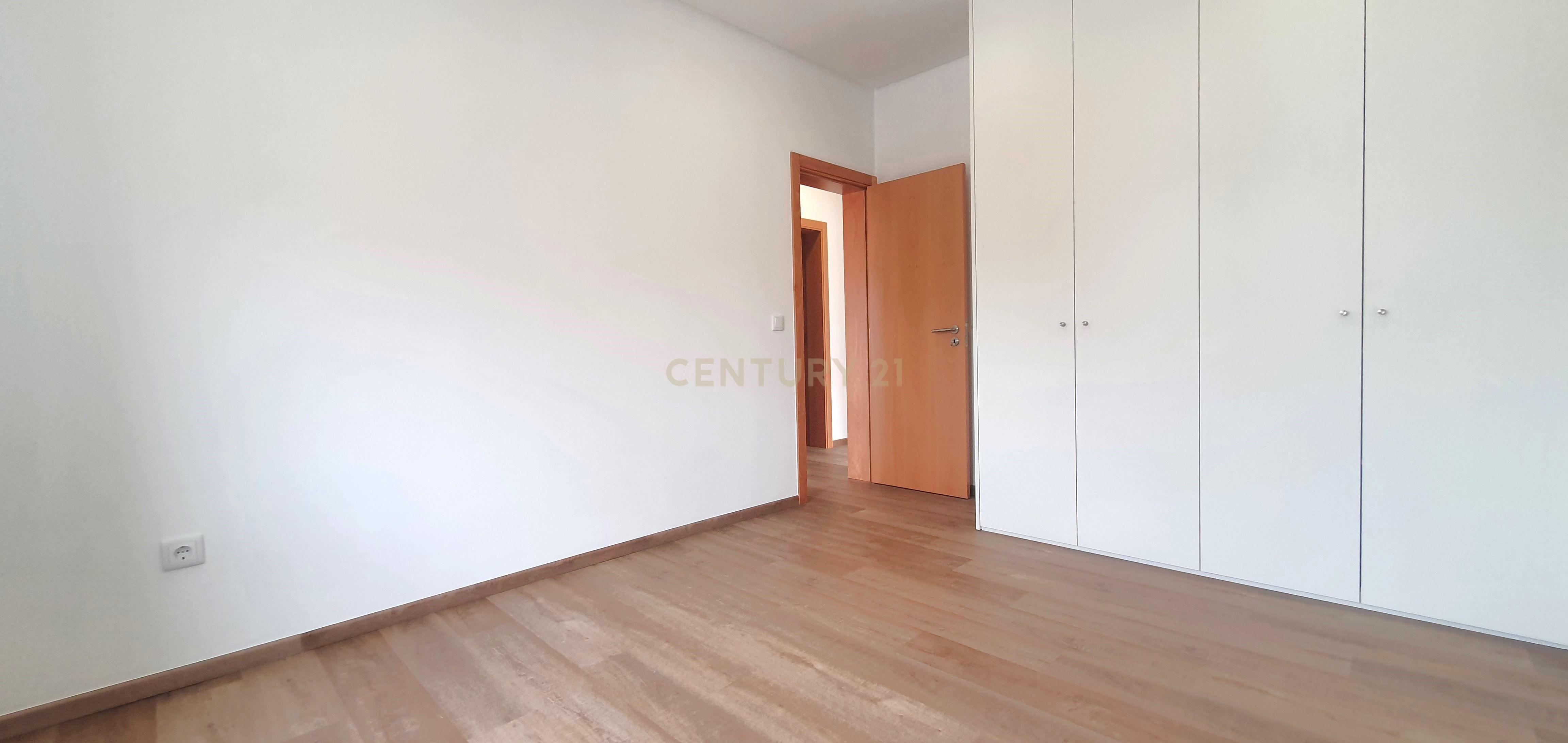 Apartamento T3+2 no Centro da Cidade - Image 8