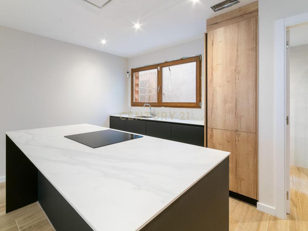  - Image 8