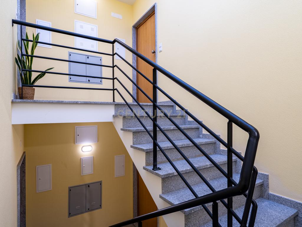 Apartamento T3 Moderno | 142 m² | Com Garagem | Construção de 2022 | Arganil - Image 14
