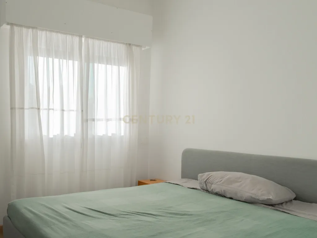 T1 Remodelado perto do metro Reboleira - Amadora - Sintra - Image 10