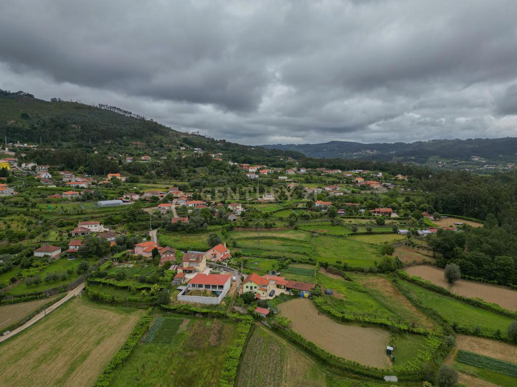 Casa em Ruínas com Jardim em Anais, Ponte de Lima - Image 11