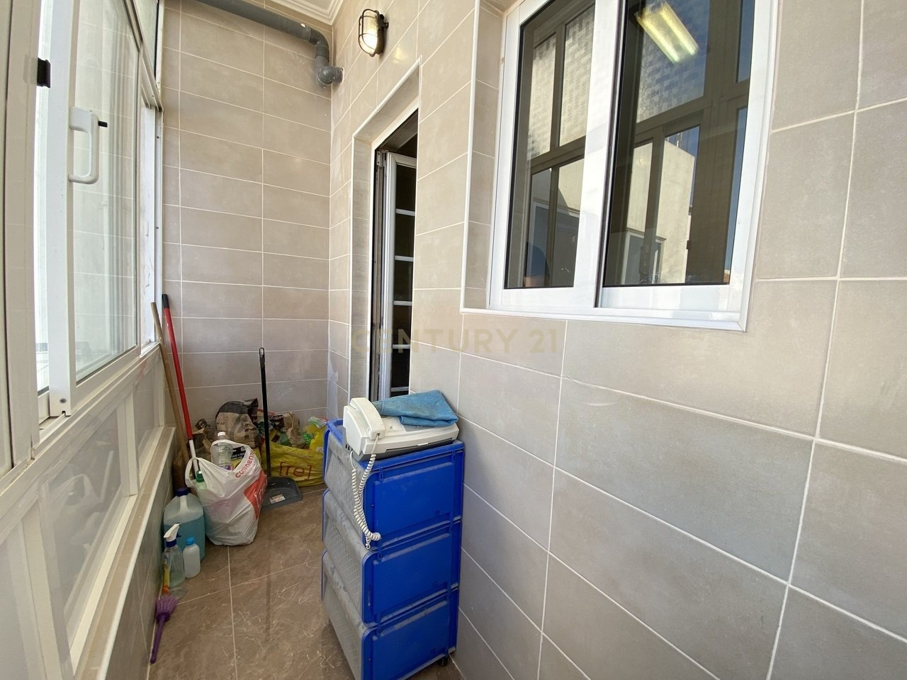 Excelente Apartamento T2 Samora Correia - Image 2