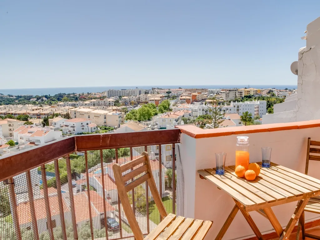 Apartamento T2 com Vista Mar, Albufeira, Algarve - Image 10