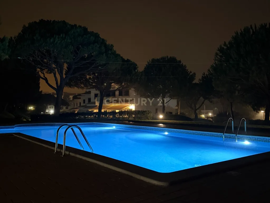 Moradia na Praia da Falésia em condomínio privado com piscina, e grande jardim. - Image 56